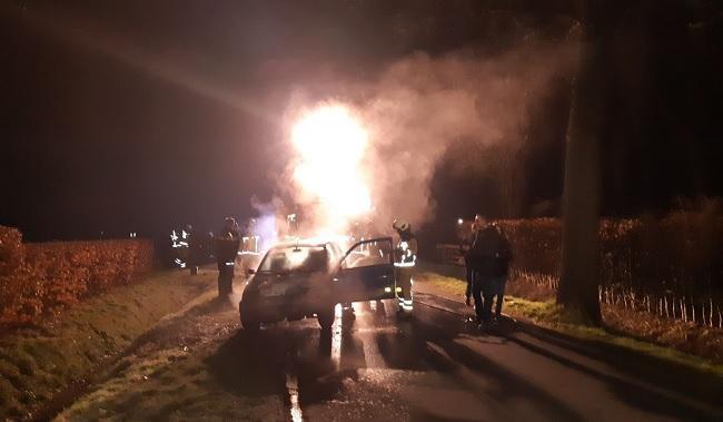 Auto uitgebrand in Roderwolde