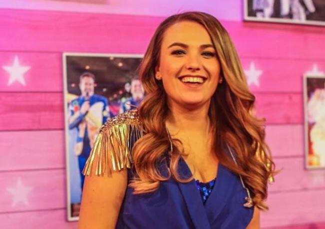 EsmÃ©e Smit uit Assen wint SBS-programma Topper Gezocht