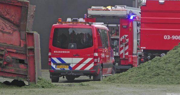 Brand in grasdrogerij Ruinerwold (Video)