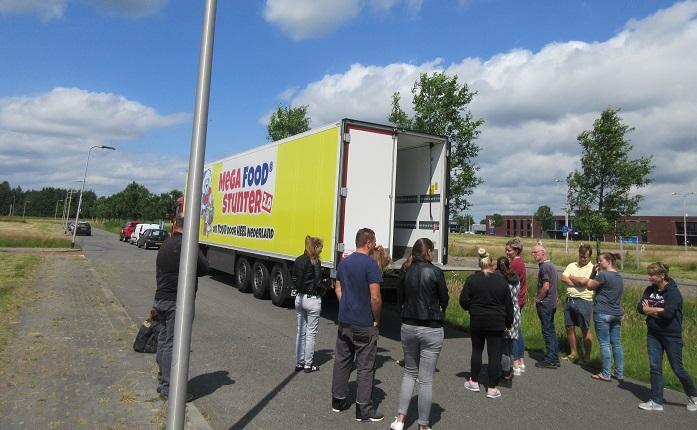 Mega foodtruck komt in heel Drenthe (Assen uitverkocht)