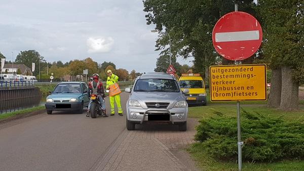 Verkeersregelaar ingezet bij werkzaamheden Smilde