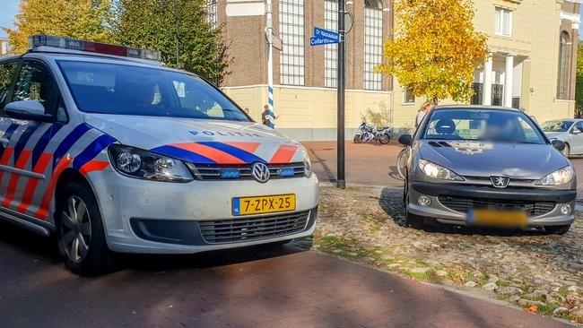 Gewonde bij ongeval tussen auto en motor in Assen