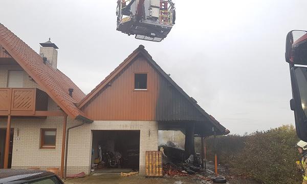 Felle brand verwoest deel van woning