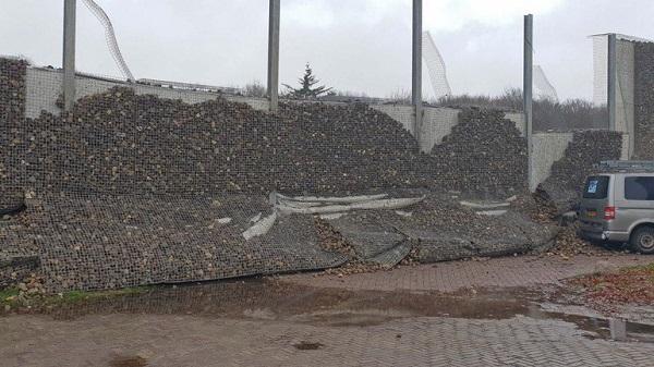 Deel geluidswal langs de A28 ingestort