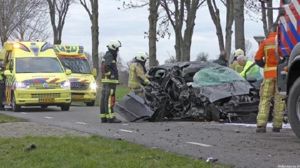 Ernstig gewonde bij zwaar ongeval in Ruinerwold (Video)