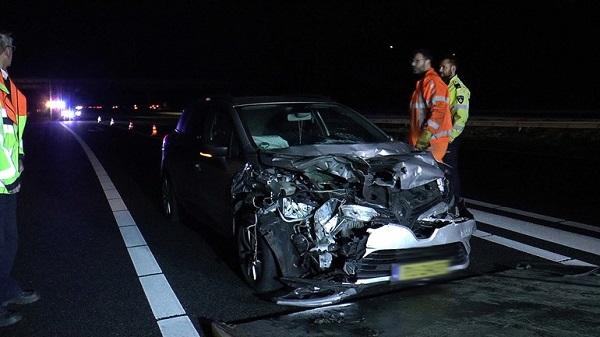 Afrit A28 tijdelijk afgesloten door ongeval met auto en vrachtwagen