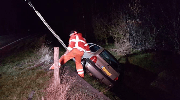 Auto beland in de sloot bij Zuidwolde