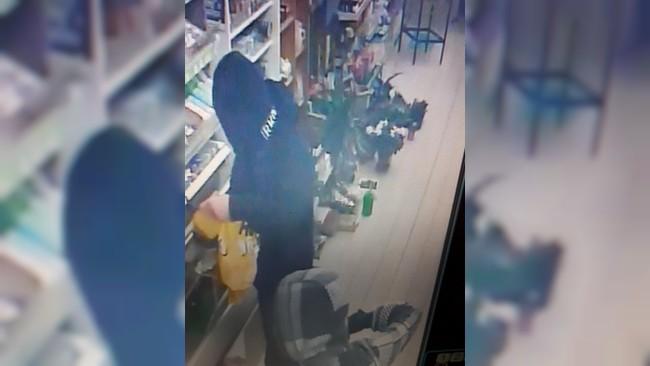 Zwangere vrouw op laatste werkdag overvallen in supermarkt