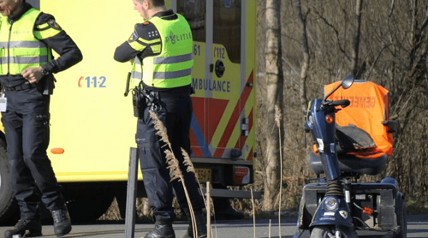 Scootmobieler gewond na aanrijding met auto