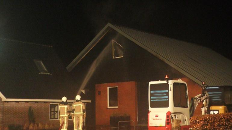 Brandweer weet boerderij met schuur te behouden na snelle inzet