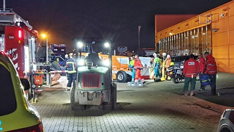 Drama bij tractorpulling Assen; Persoon overleden na inladen tractor(video)