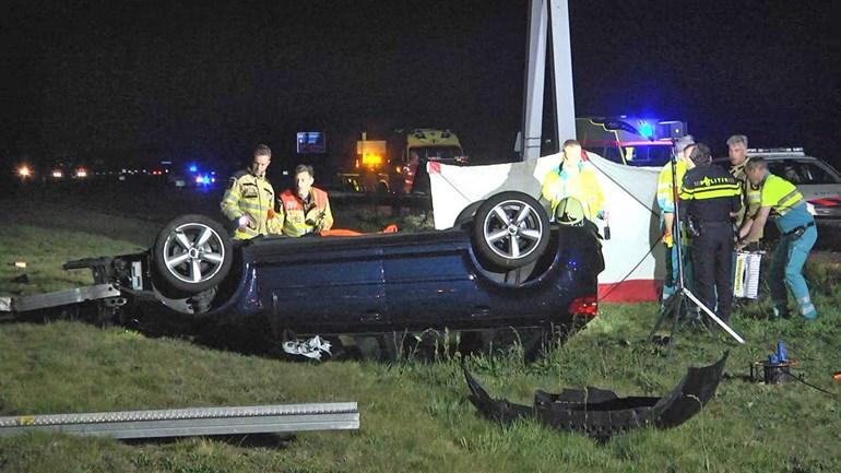 Vrouw (19) overleden na ongeval op A28