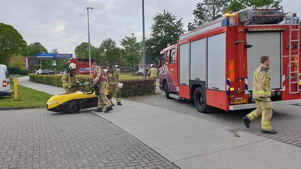 Ligfietser gewond na aanrijding met auto