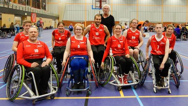 Wheelers Flying Red verrassend tweede in B-afdeling rolstoelbasketbal