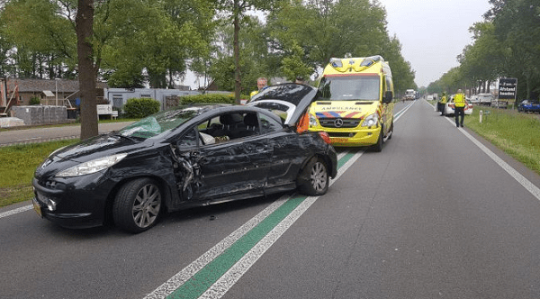 Autoweg N377 tijd afgesloten vanwege ongeval