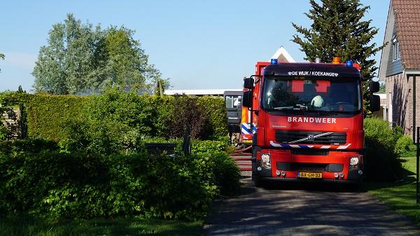 Schuur en caravan branden volledig uit