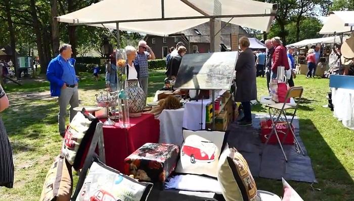 Pinkstermarkt Orvelte geslaagd (video)