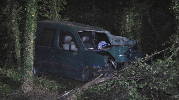 Twee gewonden bij ongeval met bestelbus op N34