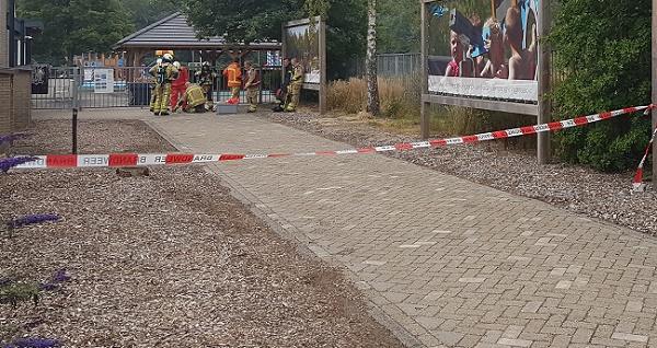 Lek vat met chloor laat brandweer uitrukken bij zwembad Ruinen