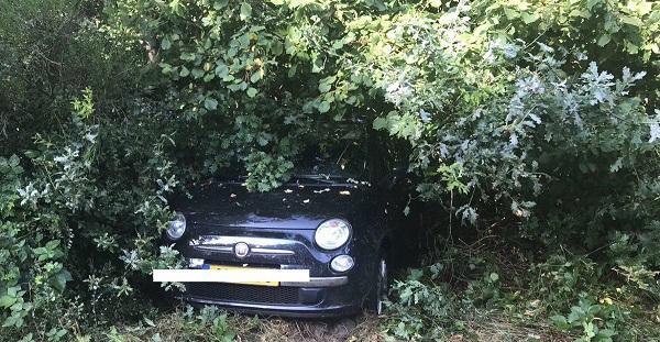 Auto de sloot in na slippartij op A37