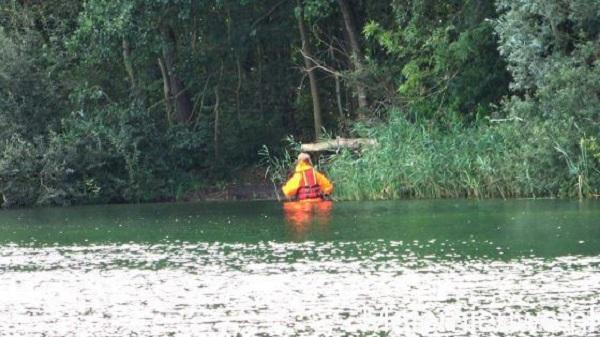 Overleden man uit water Ruinerwold gehaald (Video)