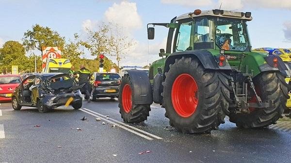 Twee gewonden bij ernstig ongeval in Bovensmilde