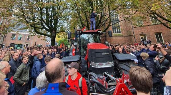 Boer uit Tynaarlo aangehouden voor vernielingen bij protest Groningen