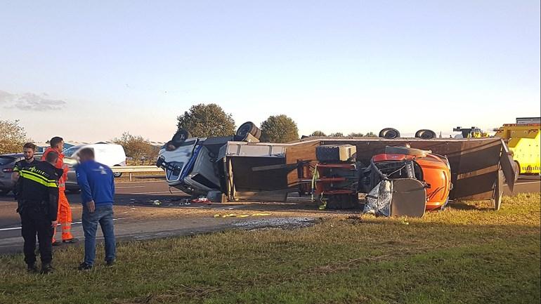 A28 Hoogeveen-Zwolle ook afgesloten door ernstig ongeval