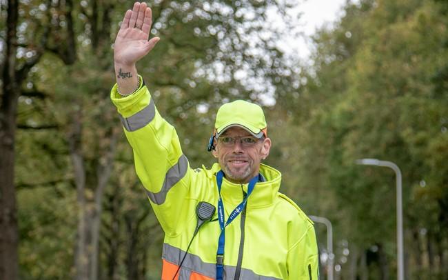 Minder files bij verkeersplein Gieten dankzij verkeersregelaars