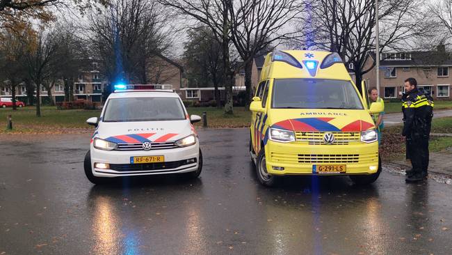 Fietser raakt gewond bij aanrijding met auto in Hoogeveen (Video)