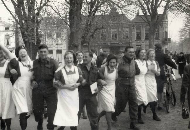 Zoektocht naar fotoâ€™s uit de Tweede Wereldoorlog: informatie- en inleveravond in Meppel