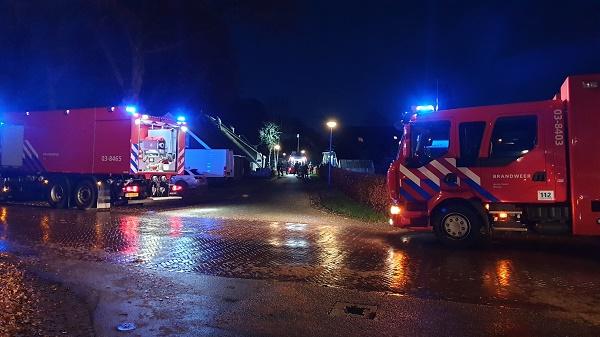 Groot alarm voor brand in rietgedekte woonboerderij