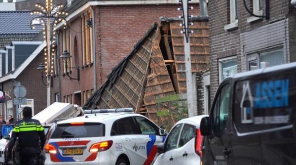 Gas vermoedelijk oorzaak explosie; Minstens 1 persoon uit puin gehaald