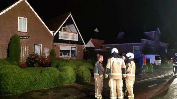 Kerstverlichting veroorzaakt brandje op bovenverdieping in Smilde (video)