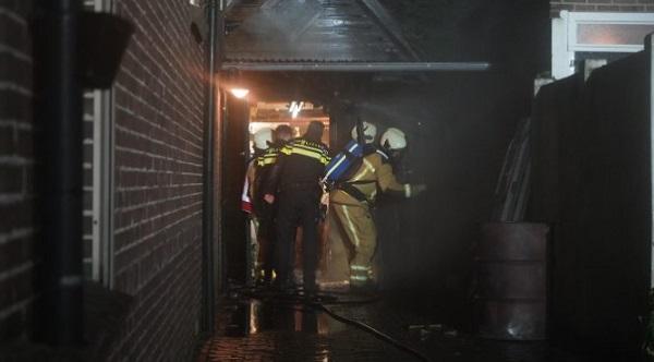 Brand in schuur bij woning snel onder controle