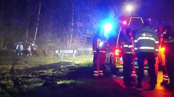 Meerdere gewonden nadat auto uit de bocht vliegt (video)