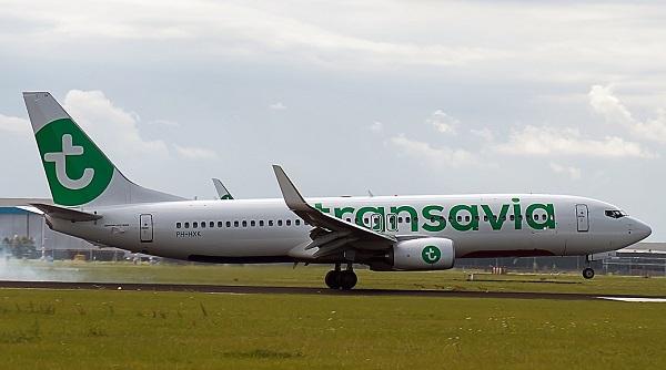 Transavia eerste Nederlandse luchtvaartmaatschappij die geld vraagt voor handbagage