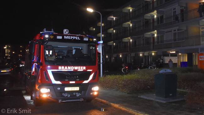 Flat ontruimd vanwege vreemde lucht (Video)