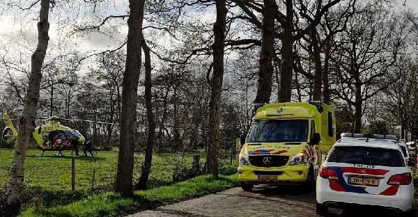 Traumahelikopter ingezet voor assistentie van ambulance bij woning