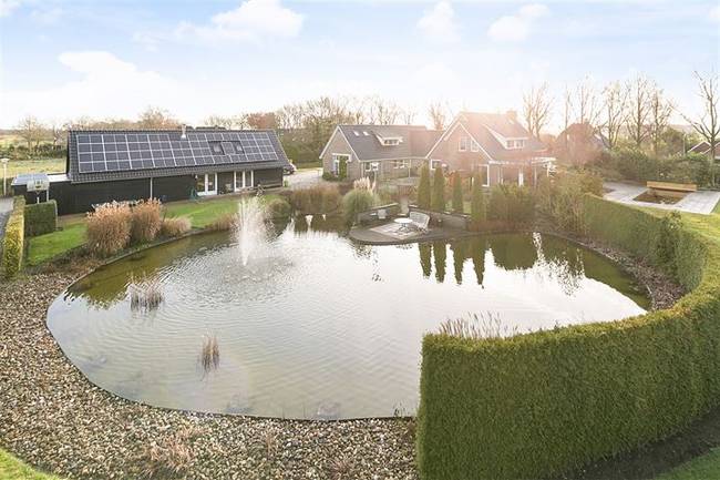 Te koop in Drenthe: riante woning met grote tuin en eigen zwembad
