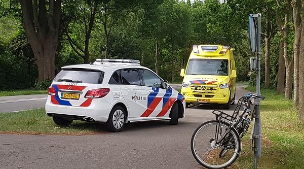 Fietser gewond na botsing met auto