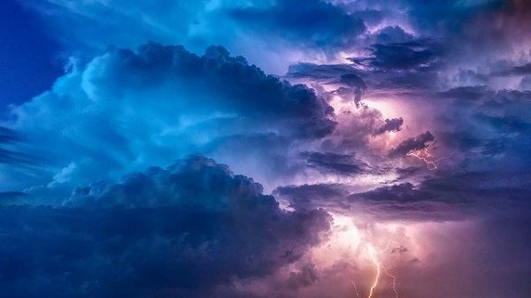 Code geel vanaf 13:00 in Drenthe vanwege onweer en veel regen