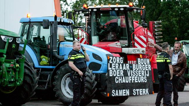 Veiligheidsregio: Per direct verboden om met trekkers in Drenthe te demonstreren
