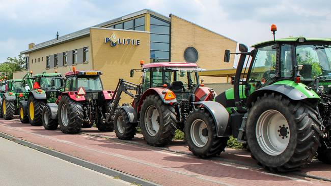 Aangiftes van boeren tegen minister Schouten niet in behandeling genomen (video)