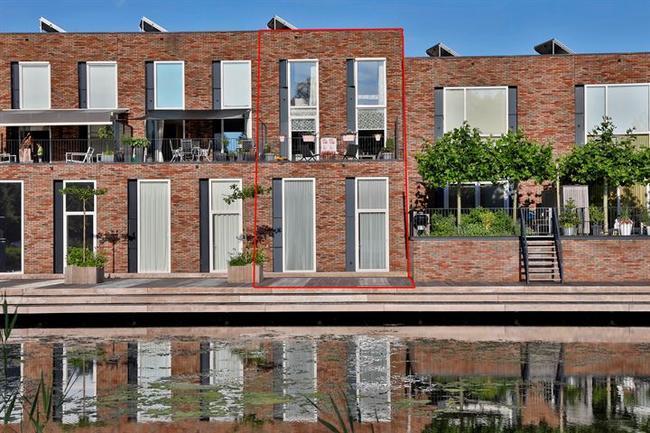 Te koop in Drenthe: royale moderne splitlevel woning met dakterras