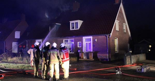 Politie zoekt getuigen van brandstichting in woning (video)