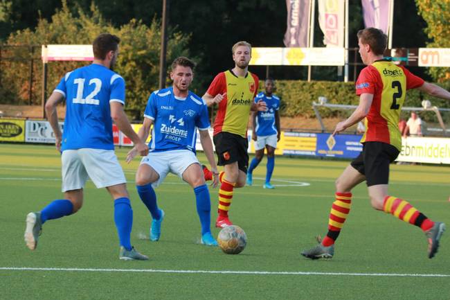 Video: VV Hoogeveen speelt gelijkspel tegen Dalfsen 