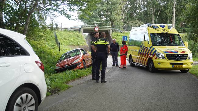 Traumahelikopter bij ongeval in Loon (Video)