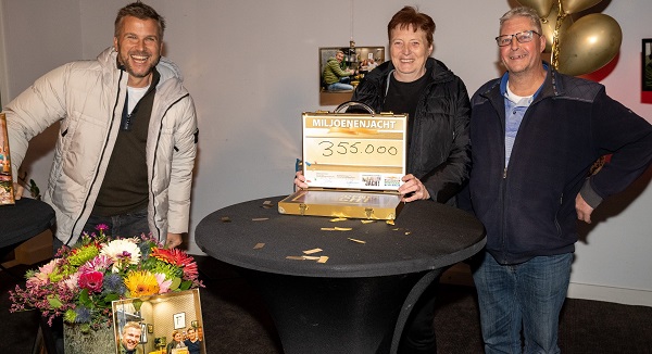 Echtpaar uit Klazienaveen wint 355.000 euro bij Postcode Loterij