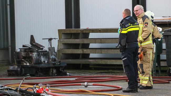 Veegmachine in de brand bij bedrijf in Gieten (Video)